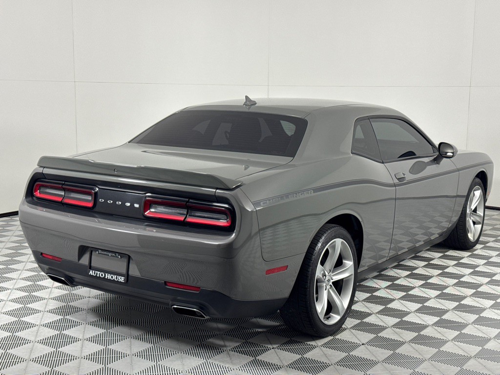2018 Dodge Challenger Image 5
