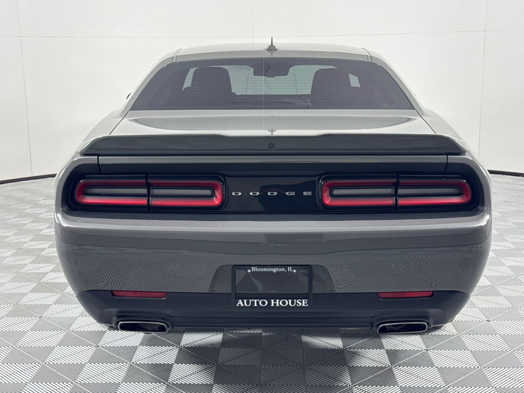 2018 Dodge Challenger Image 6