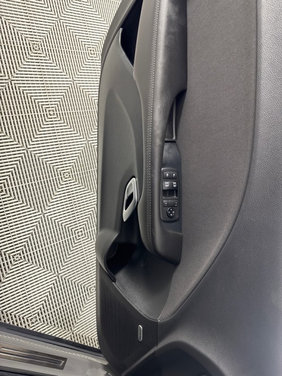 2018 Dodge Challenger Image 13