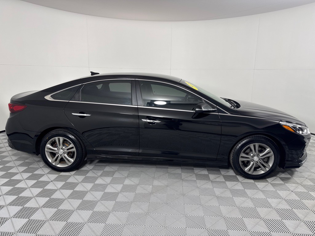2018 Hyundai Sonata Image 4