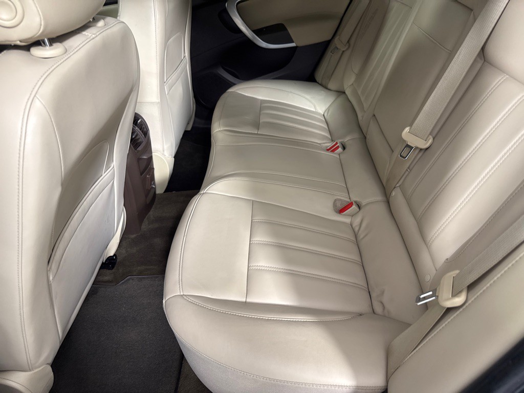2012 Buick Regal Image 19