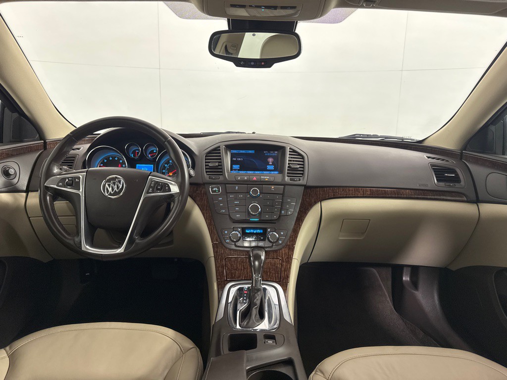 2012 Buick Regal Image 25