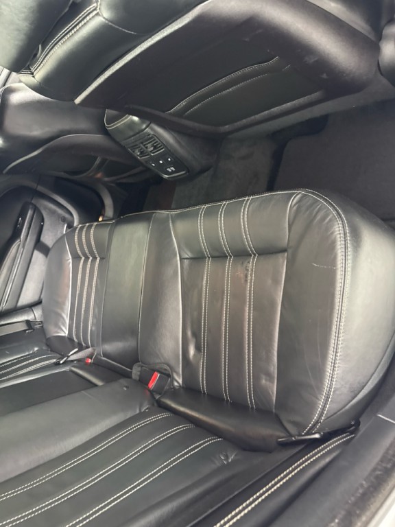 2015 Chrysler 300 Image 22