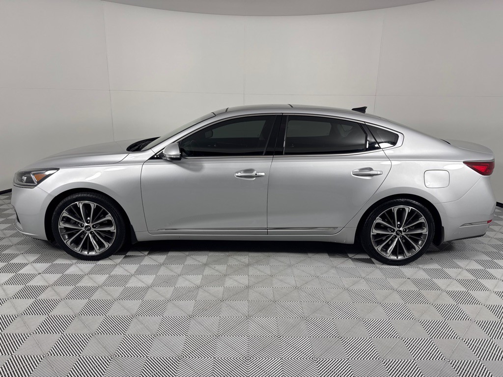 2018 Kia Cadenza Image 9