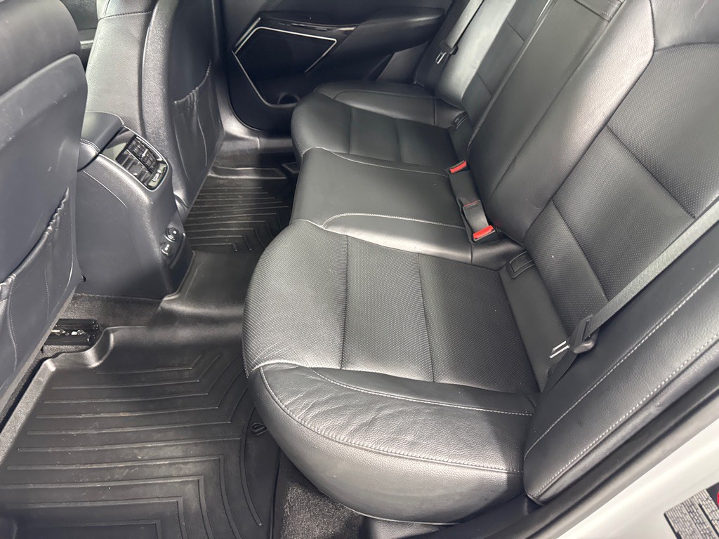 2018 Kia Cadenza Image 23