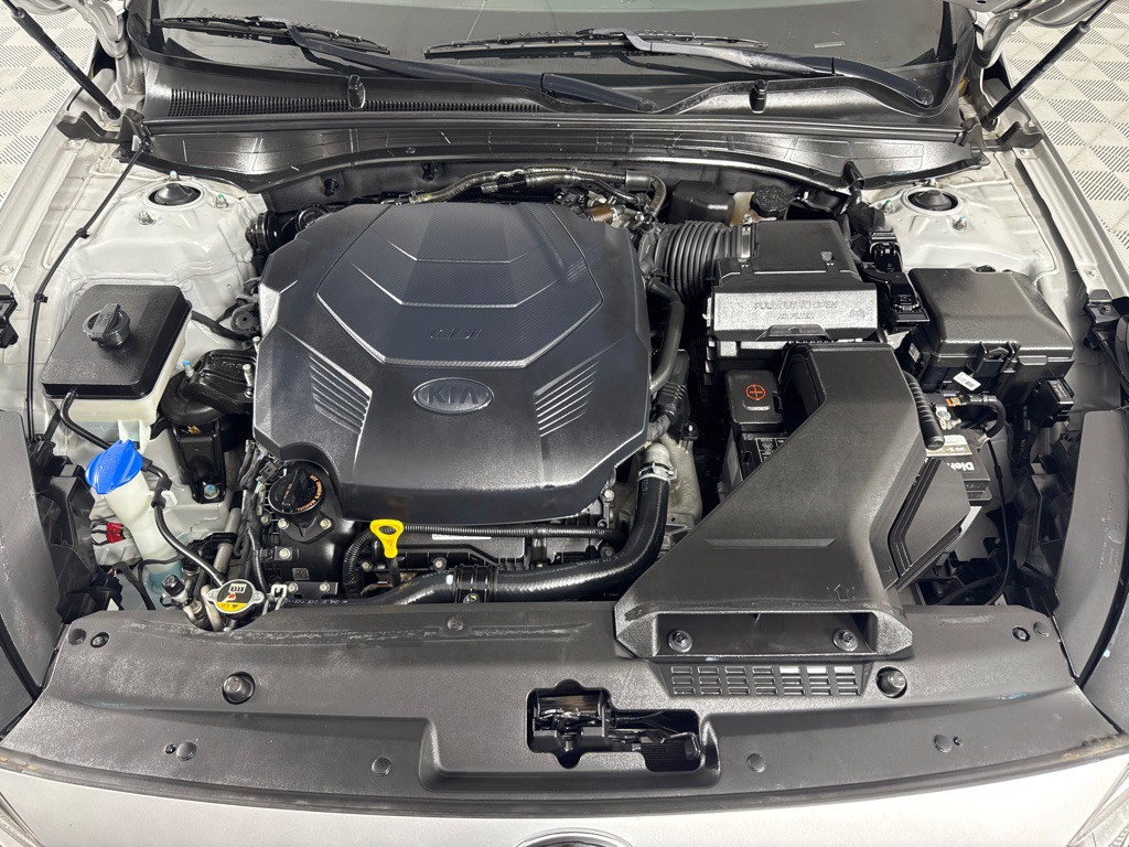 2018 Kia Cadenza Image 30