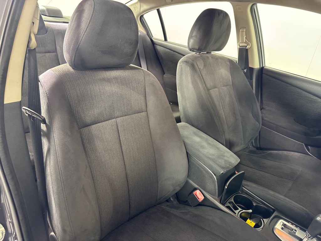 2012 Nissan Altima Image 24