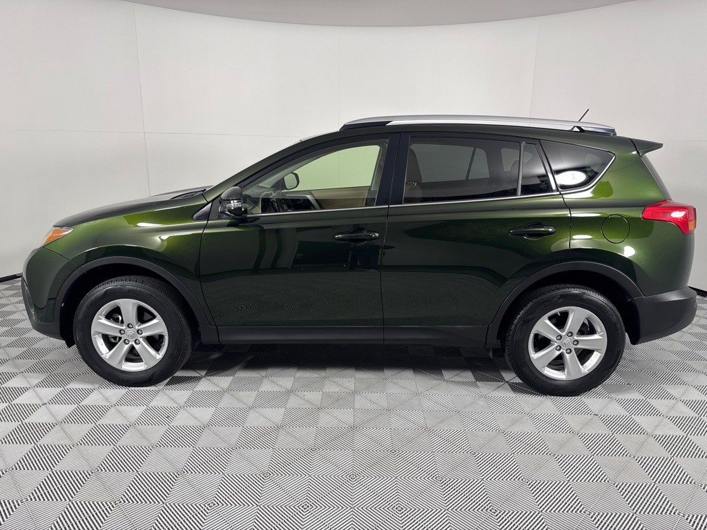2013 Toyota Rav4 Image 9