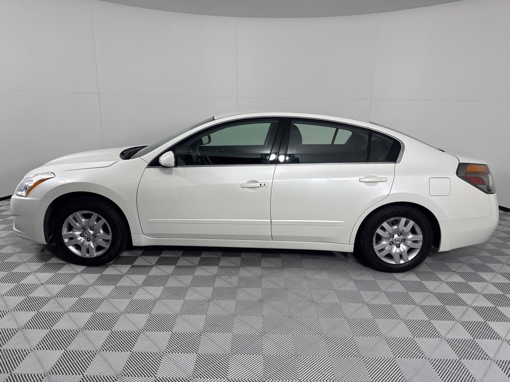 2012 Nissan Altima Image 8