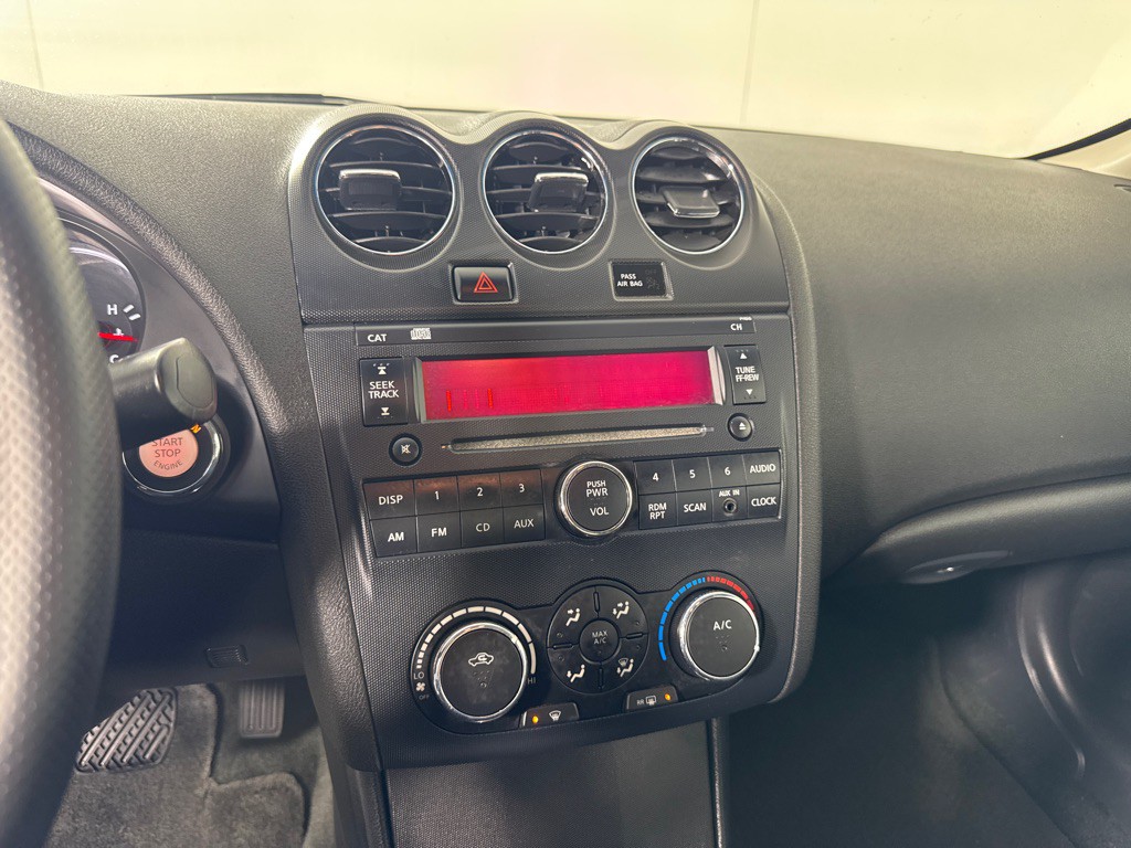 2012 Nissan Altima Image 16