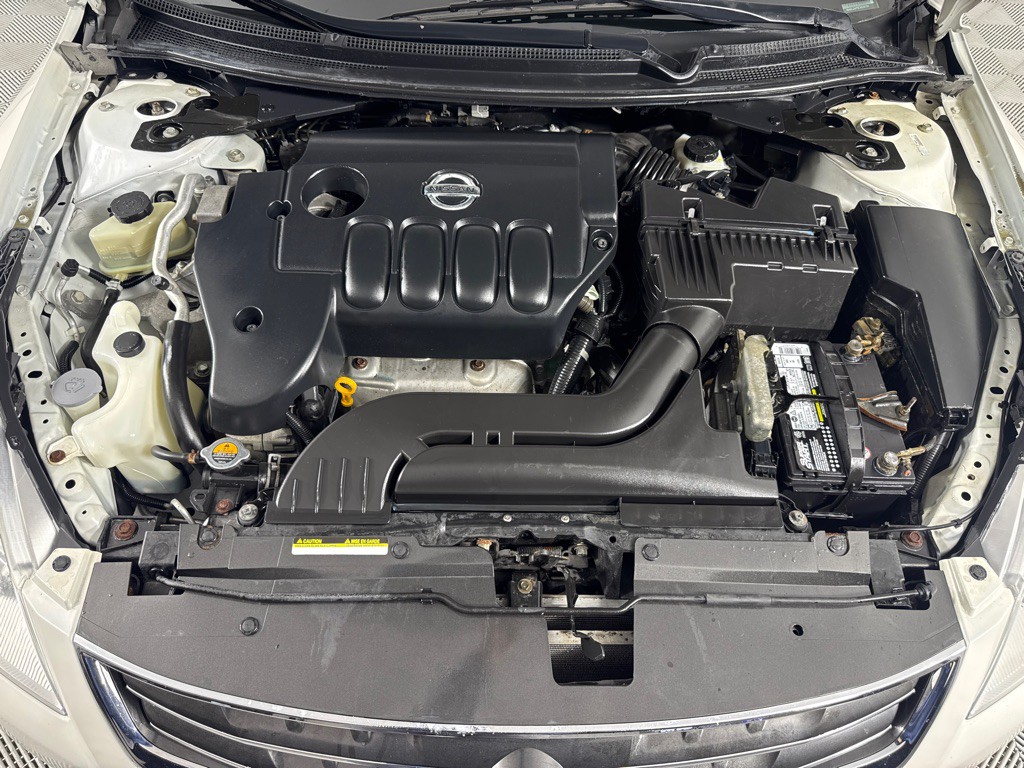 2012 Nissan Altima Image 24