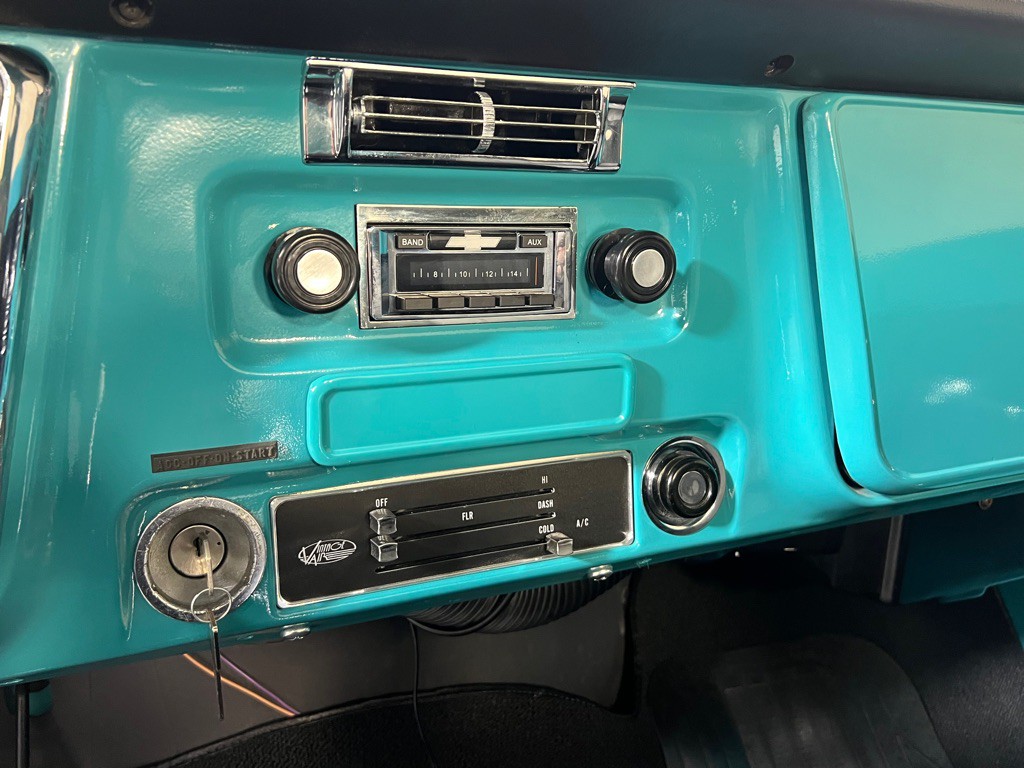 1971 Chevrolet C/K 10 Image 24