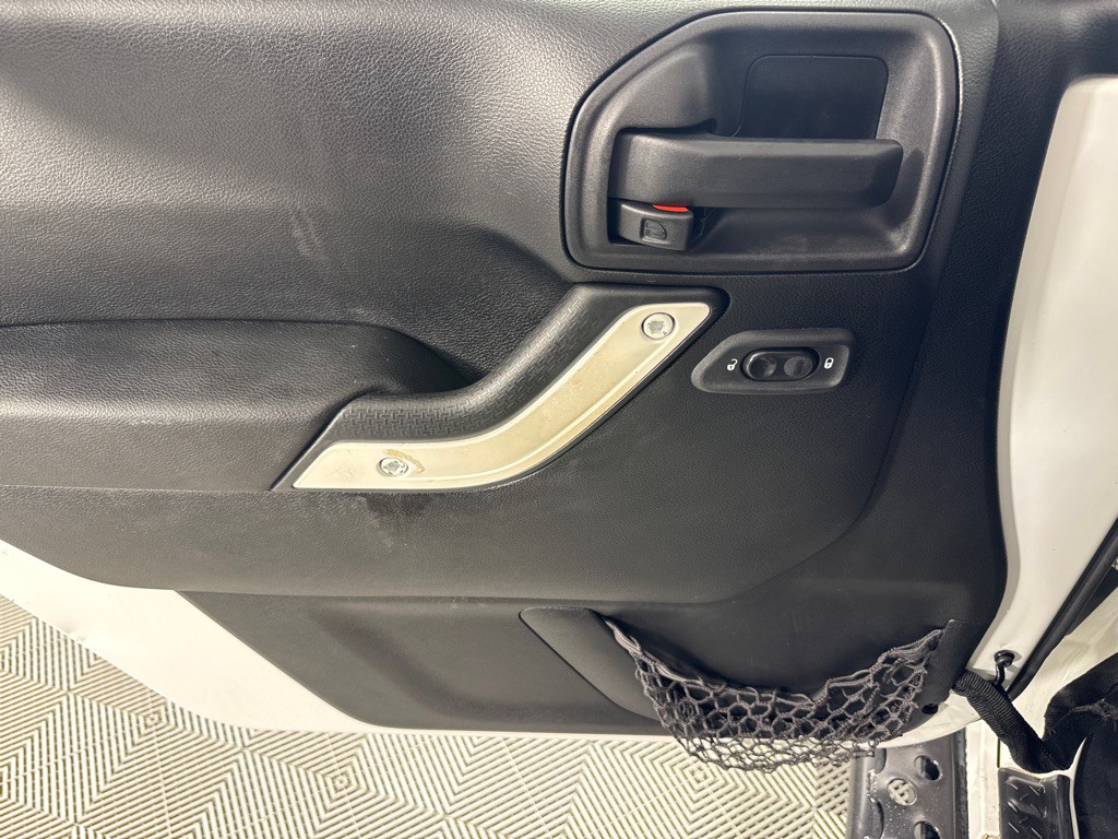 2014 Jeep Wrangler Unlimited Image 13