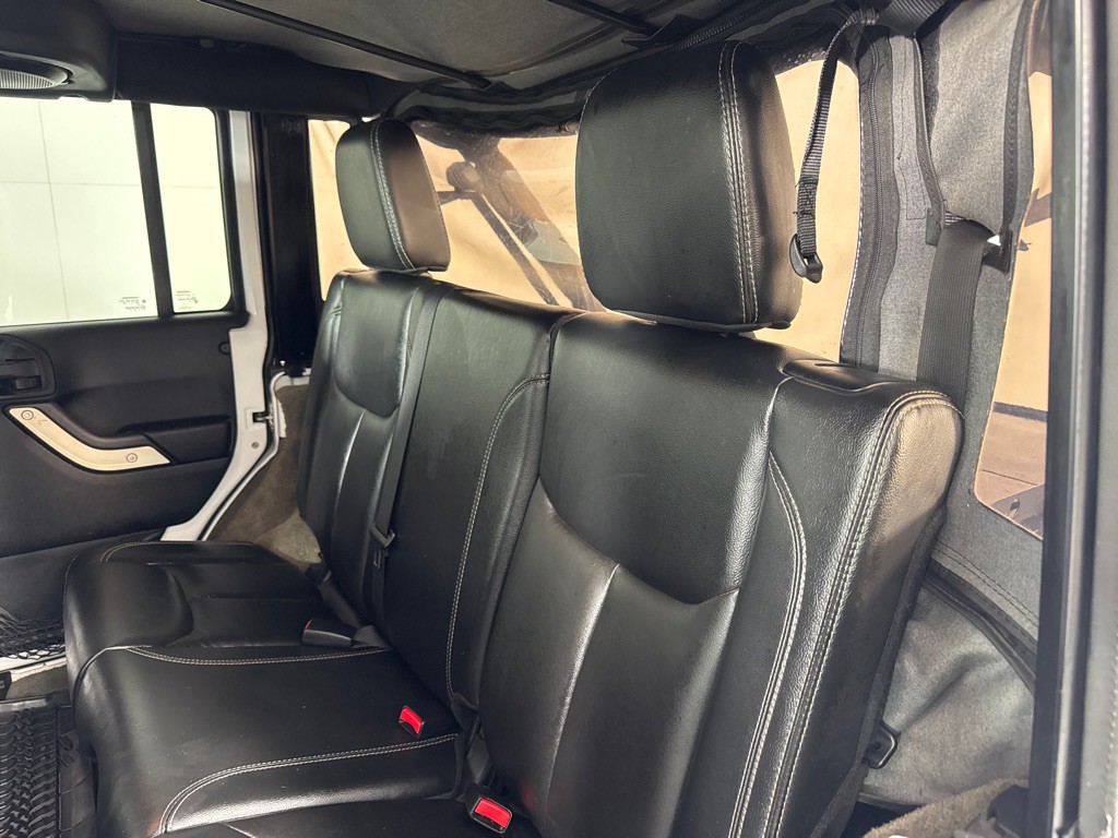 2014 Jeep Wrangler Unlimited Image 20