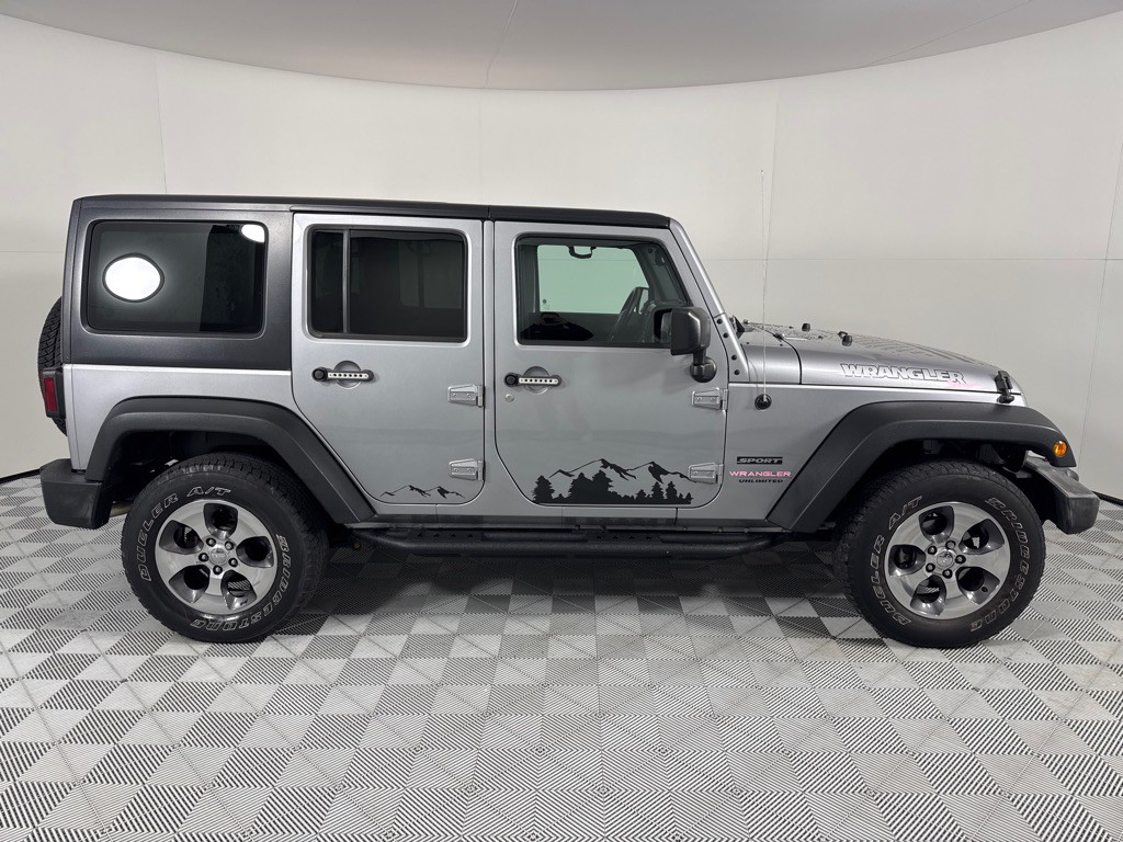 2016 Jeep Wrangler Unlimited Image 4