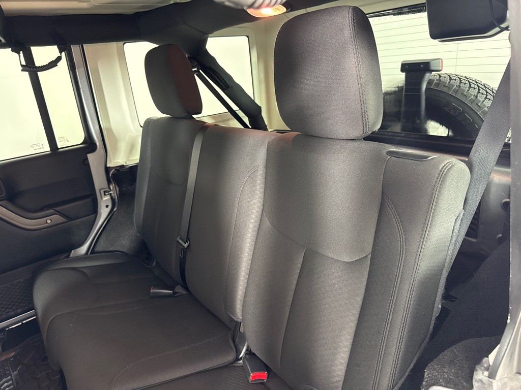 2016 Jeep Wrangler Unlimited Image 20