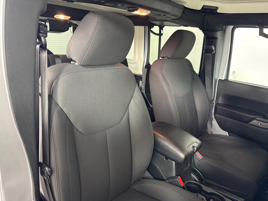 2016 Jeep Wrangler Unlimited Image 25