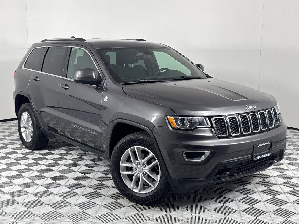 2017 Jeep Grand Cherokee Image 2