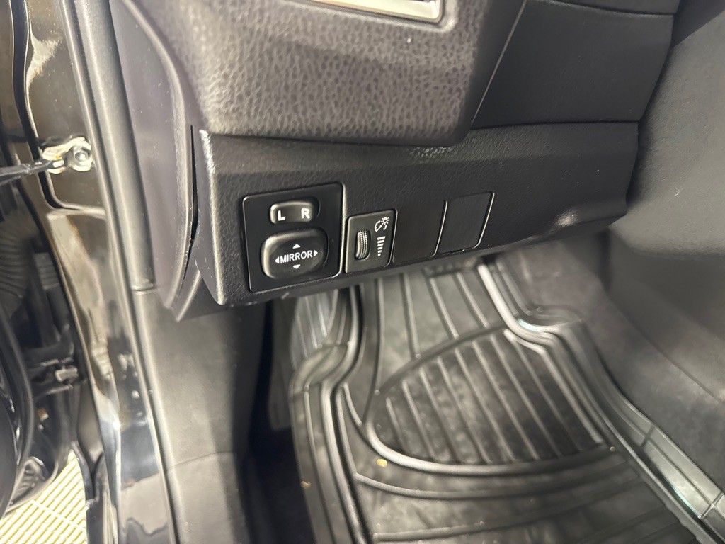 2014 Toyota Corolla Image 13