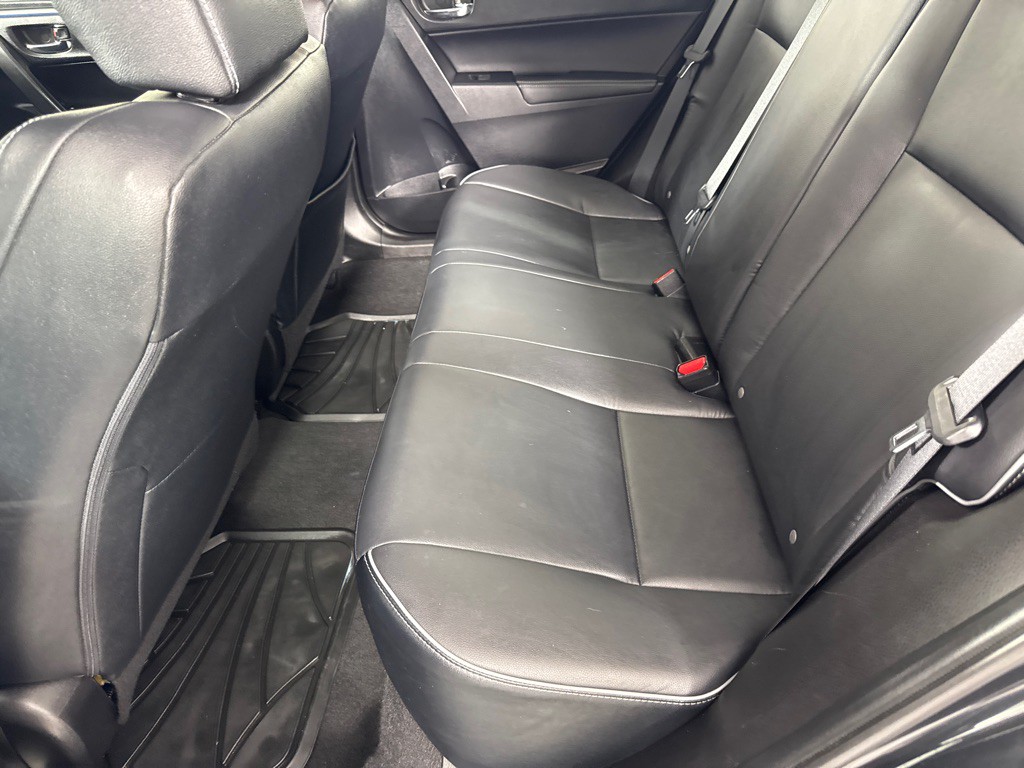 2014 Toyota Corolla Image 18