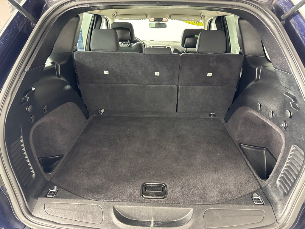 2012 Jeep Grand Cherokee Image 20