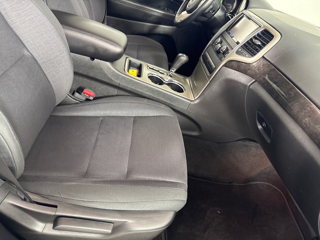 2012 Jeep Grand Cherokee Image 23