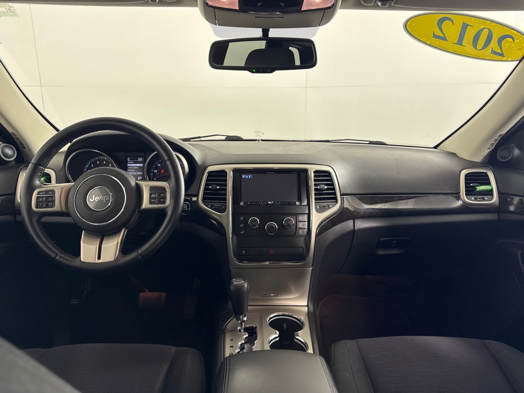 2012 Jeep Grand Cherokee Image 25