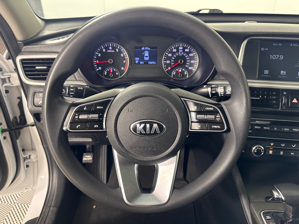 2020 Kia Optima Image 17