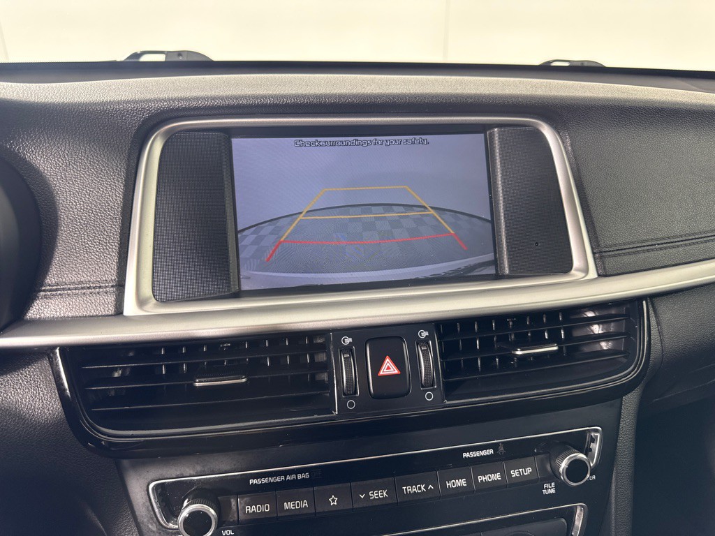 2020 Kia Optima Image 19