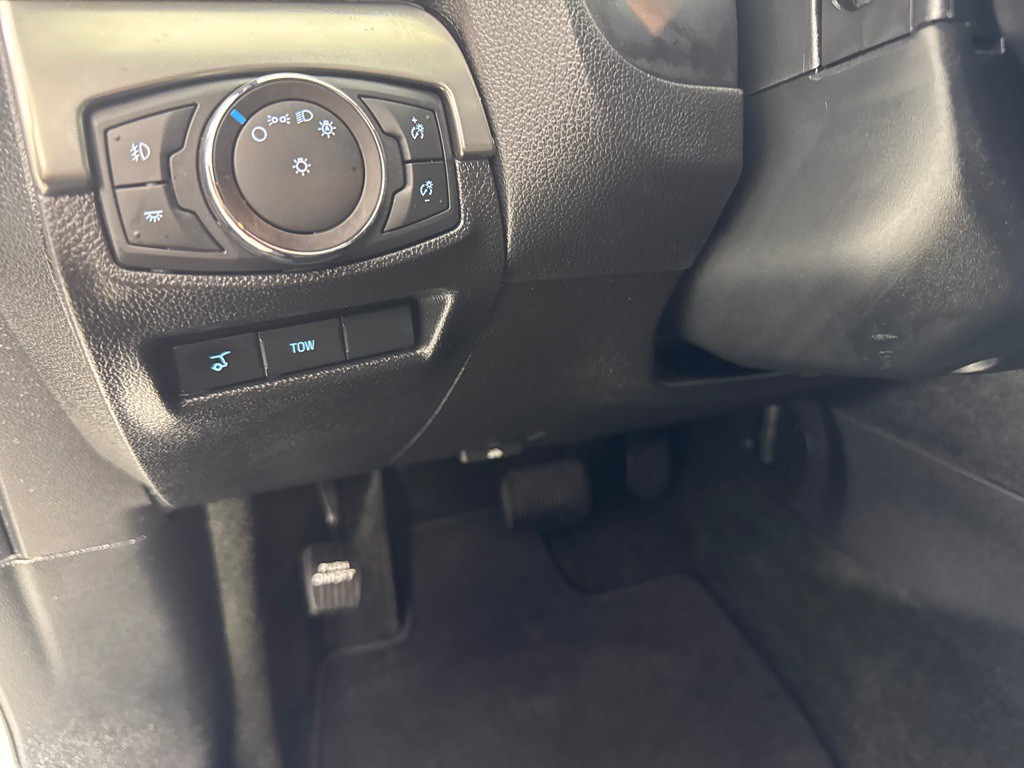 2018 Ford Explorer Image 15