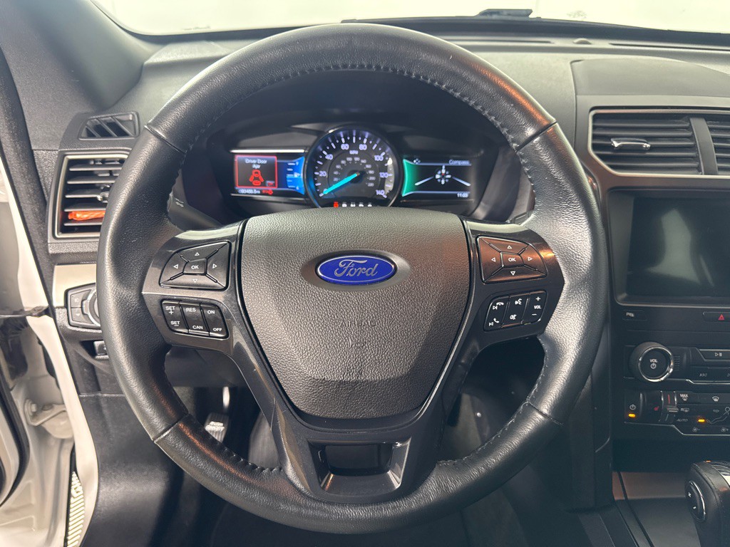 2018 Ford Explorer Image 16