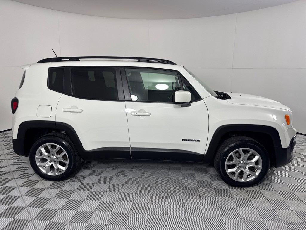 2017 Jeep Renegade Image 4