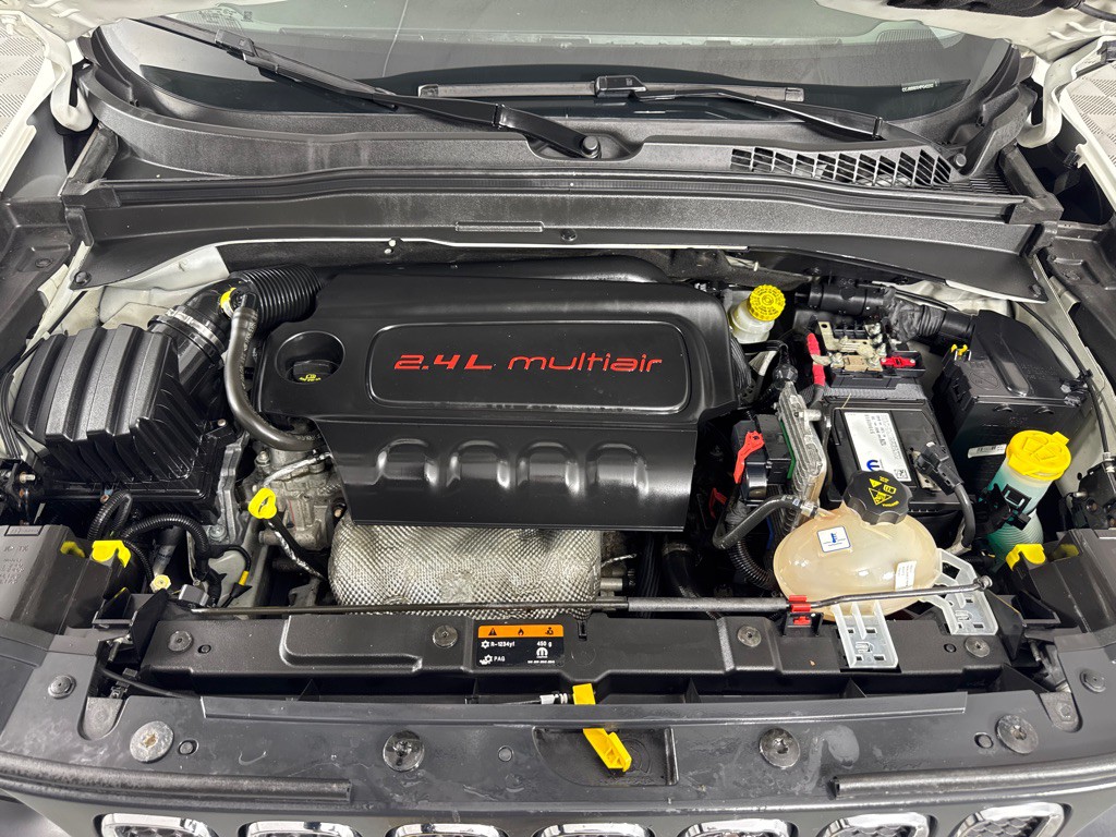 2017 Jeep Renegade Image 30