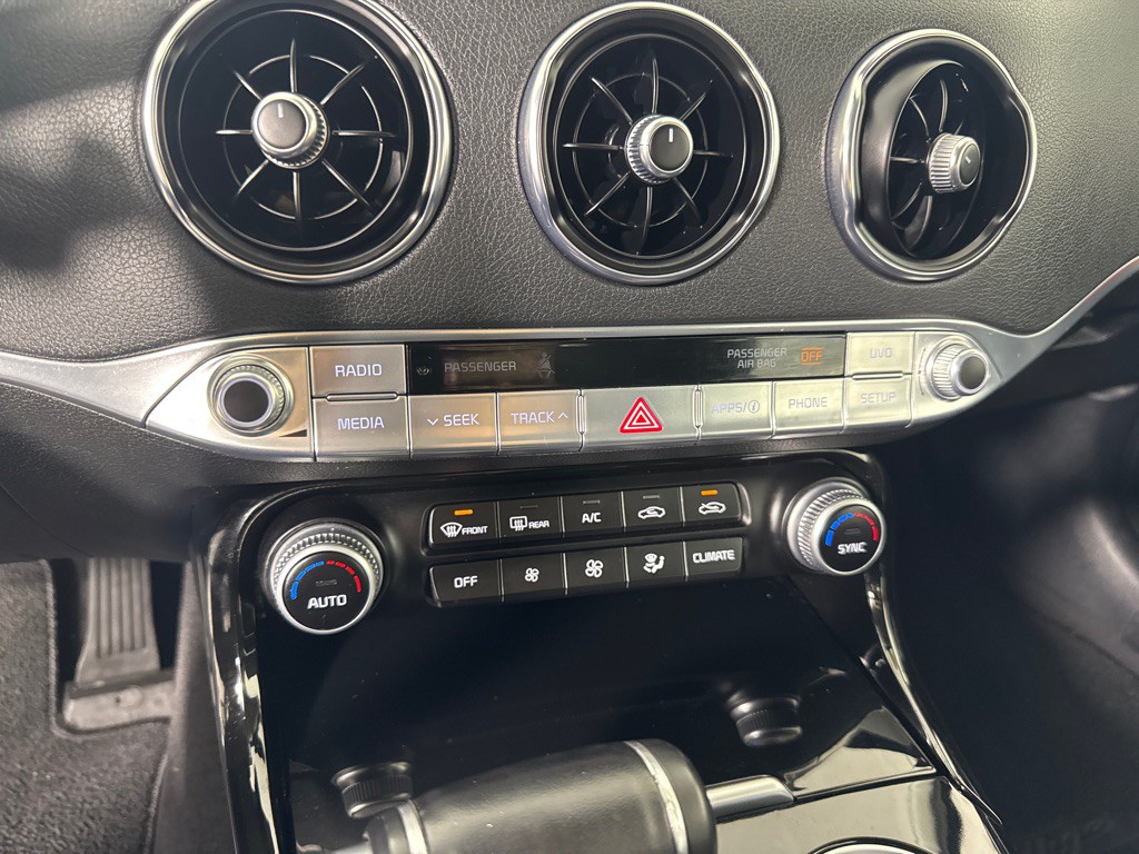 2018 Kia Stinger Image 18