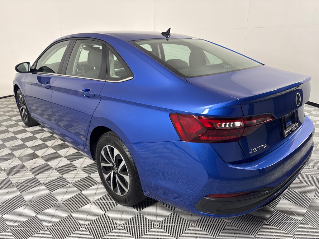 2024 Volkswagen Jetta Image 8