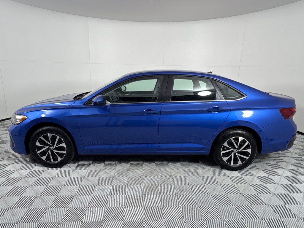 2024 Volkswagen Jetta Image 9