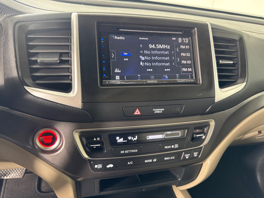 2017 Honda Pilot Image 17