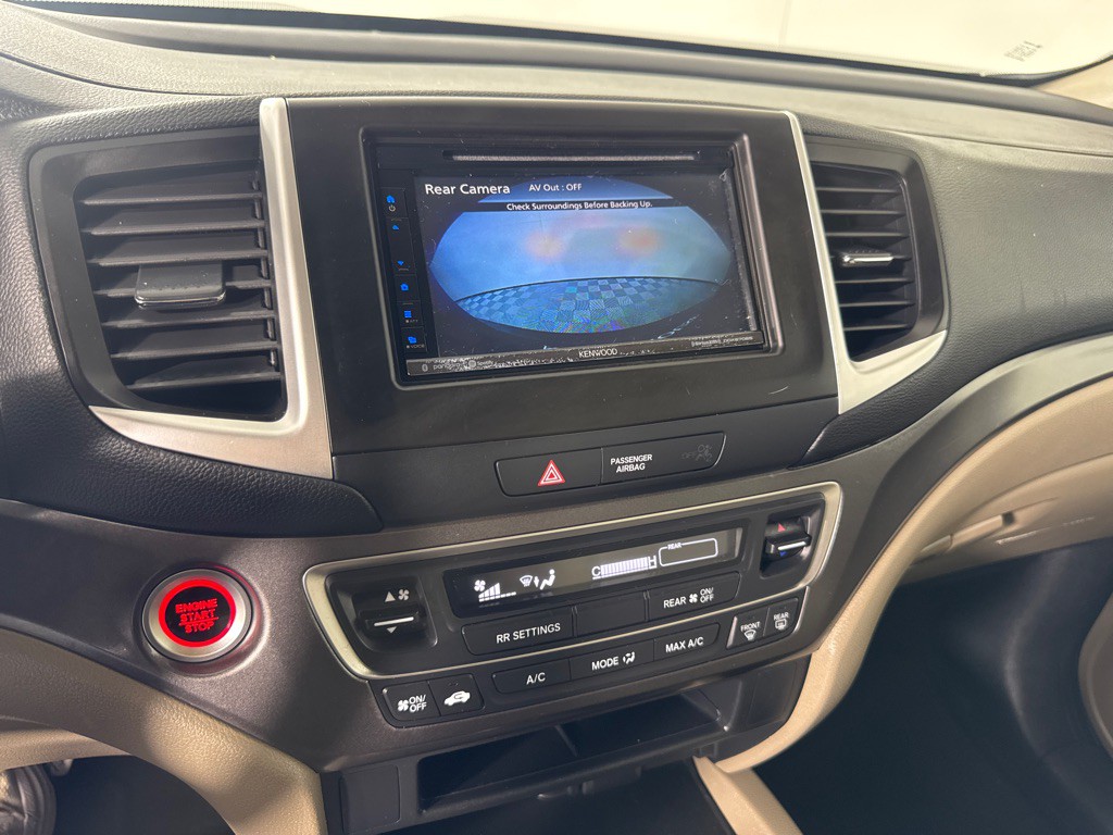 2017 Honda Pilot Image 18