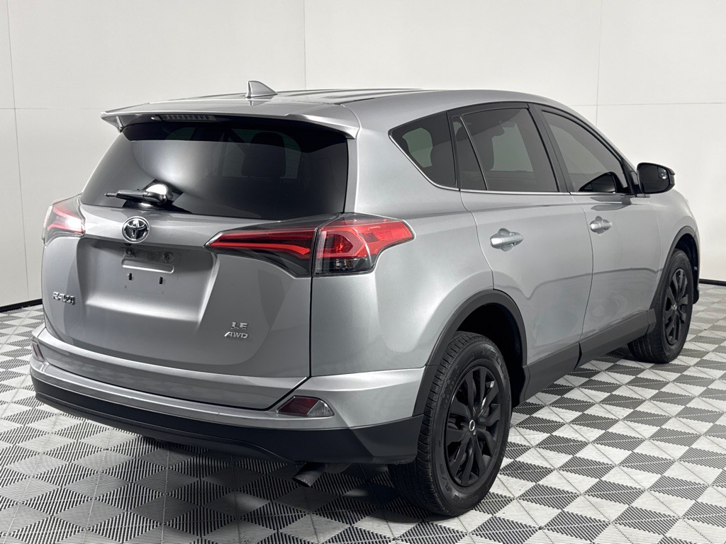 2018 Toyota Rav4 Image 5