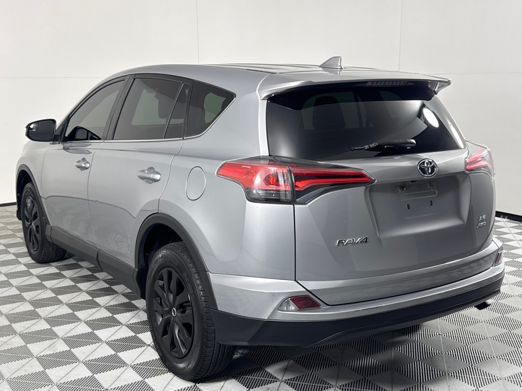 2018 Toyota Rav4 Image 7