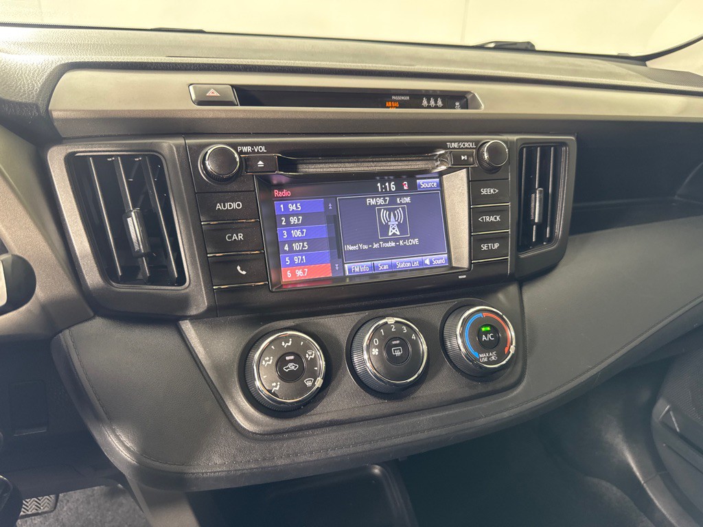 2018 Toyota Rav4 Image 17