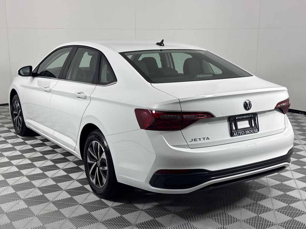 2024 Volkswagen Jetta Image 7