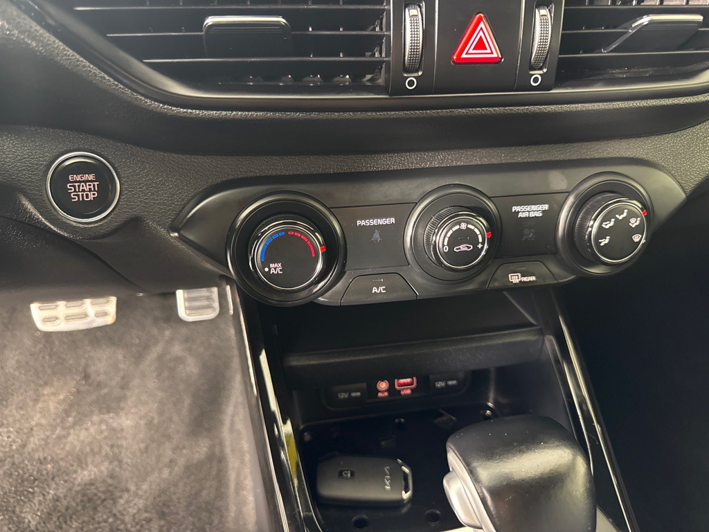 2021 Kia Forte Image 18