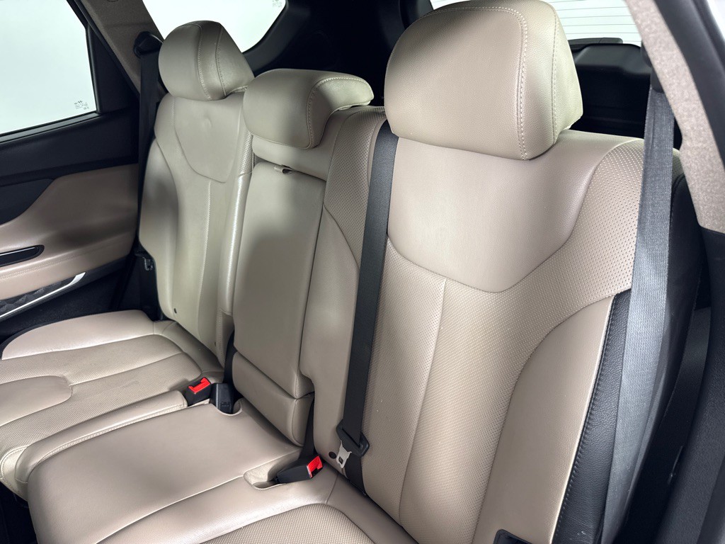 2019 Hyundai Santa Fe Image 24
