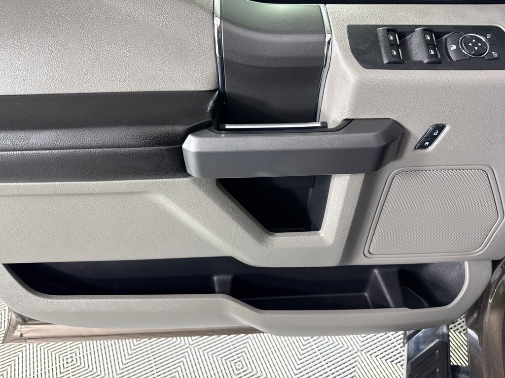 2016 Ford F-150 Image 12