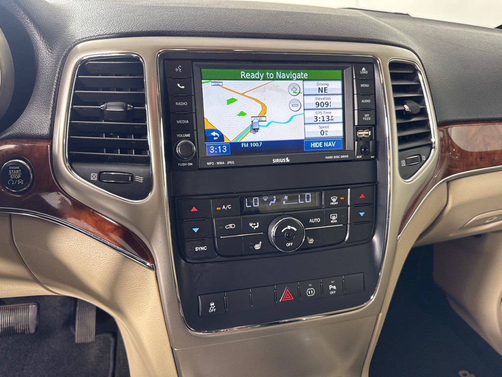 2011 Jeep Grand Cherokee Image 15