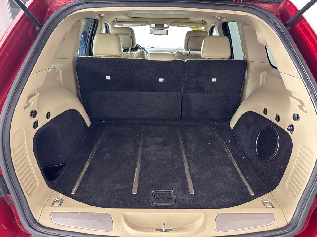 2011 Jeep Grand Cherokee Image 20