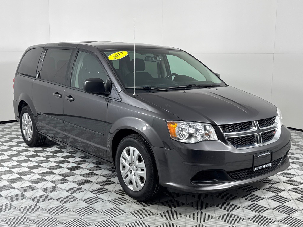 2017 Dodge Grand Caravan Image 3