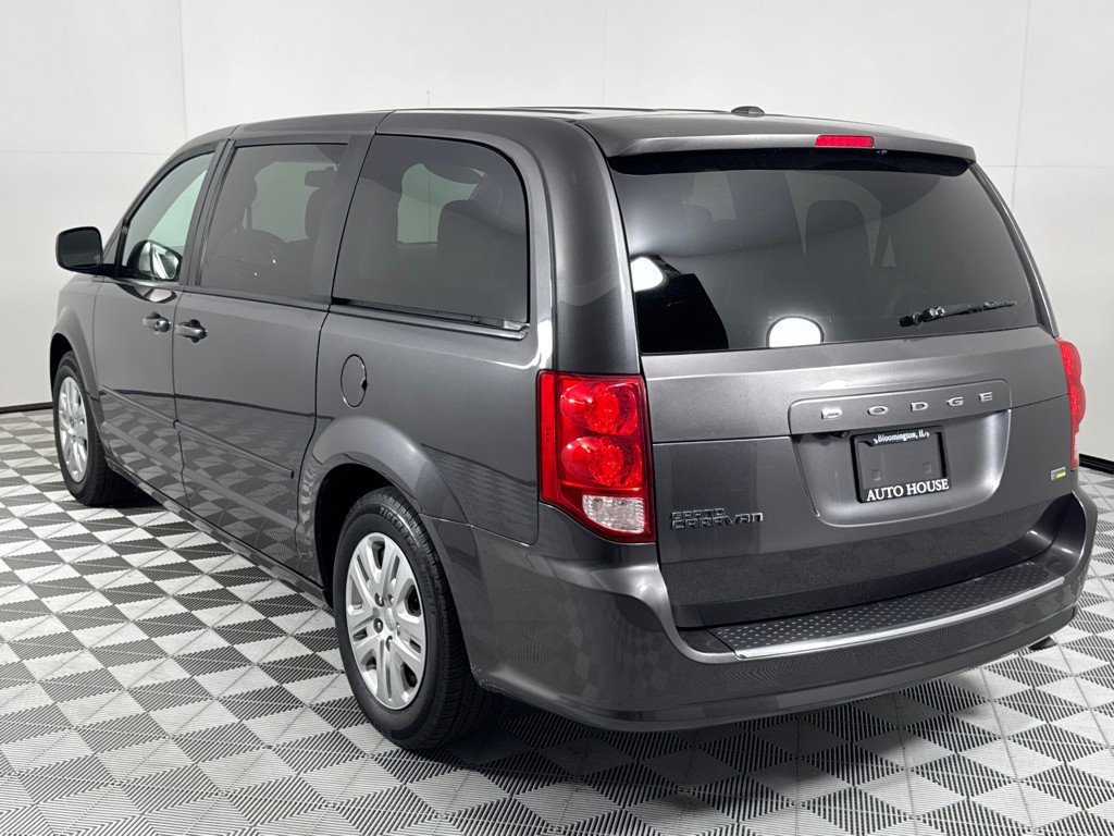 2017 Dodge Grand Caravan Image 5