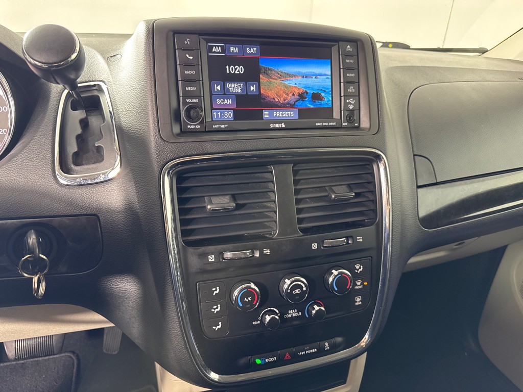 2017 Dodge Grand Caravan Image 14